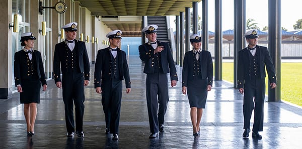 155 jóvenes hacen ingreso a la Escuela Naval